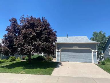 Main picture of 6689 Showhorse Ct