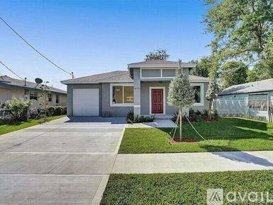 Main picture of 600 NW 14th St