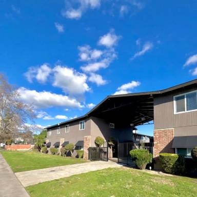 Main picture of 1144 Pioneer Ave