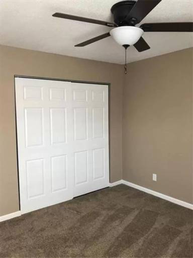 Main picture of 34-40 Cir Dr