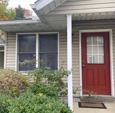 Main picture of 400 E Main St