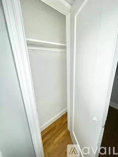 Main picture of 327 E 22nd St