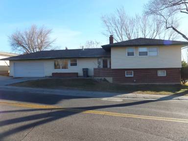 Main picture of 1702 Edgar St