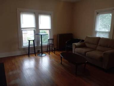 Main picture of 35 Lincoln Ave