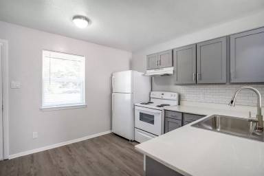 Main picture of 307 Rose Street - E