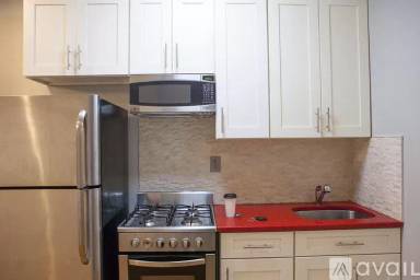 Main picture of 347 Linden St