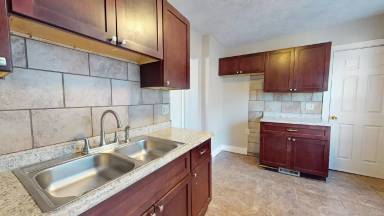 Main picture of 3982 W 22nd St
