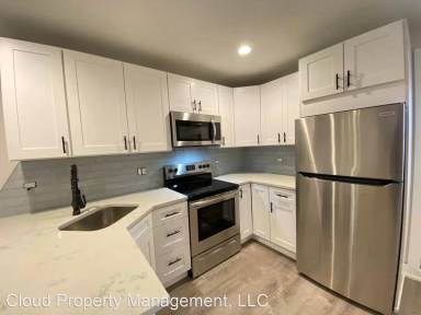 Main picture of 2725 N Drake Ave