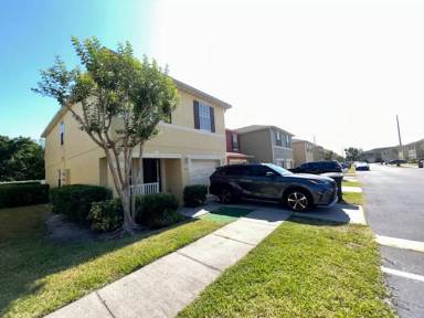 Main picture of 712 Cresting Oak Cir