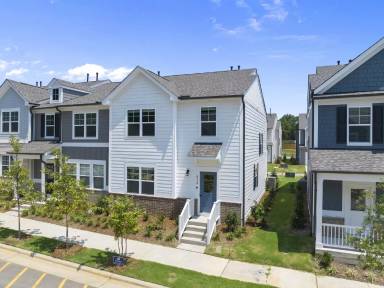 Main picture of 414 Ribbon Rail St