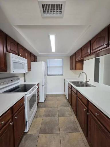 Main picture of 4815 Triton Ct E