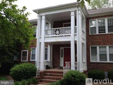 Main picture of 304 Duncan Ave