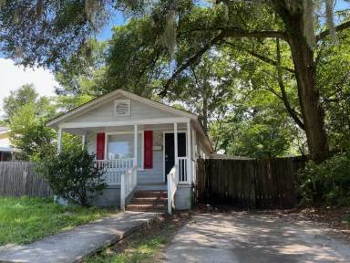 Main picture of 422 McKenzie Pl