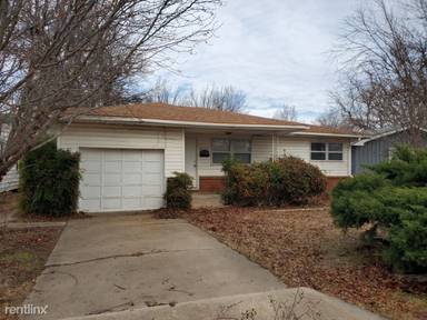 Main picture of 1207 NW Bessie Ave