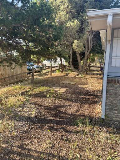 Main picture of 601-605 North Bryan Avenue - 601-1