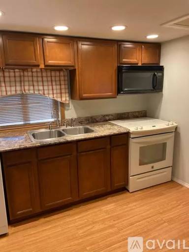 Main picture of 507 N 6th Ave