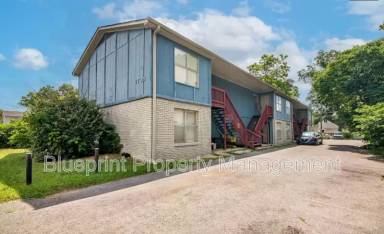 Main picture of 2705 Avenue E