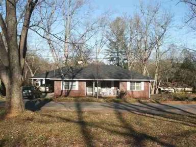 Main picture of 102 Matthews Ln