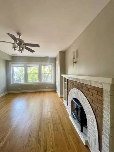 Main picture of 3549 W Dickens Ave