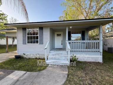 Main picture of 1508 Center St