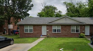 Main picture of 3904 Village Ln