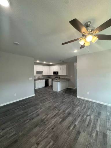 Main picture of 609 Sloan St
