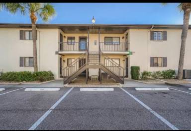 Main picture of 461 Airport Ave E