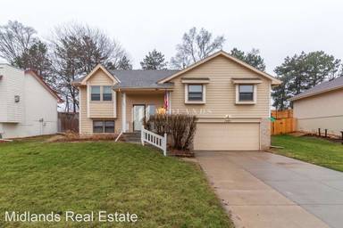 Main picture of 1335 Scott Rd