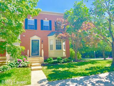 Main picture of 9229 Howland Rd