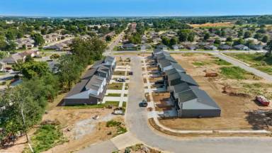 Main picture of 650 Sun Meadows Loop