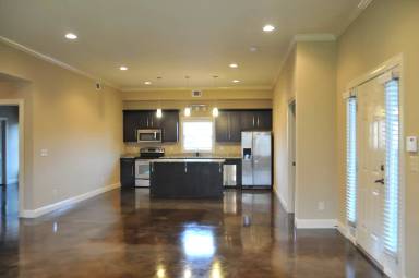 Main picture of 497 Wesley Pl