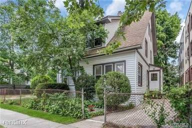 Main picture of 81 Van Cott Ave