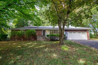 Main picture of 2 Danielwood Dr