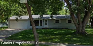 Main picture of 3704 S Greenwood Ave