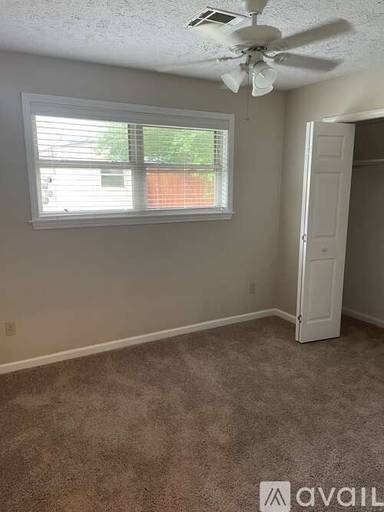 Main picture of 2805 Karen Dr