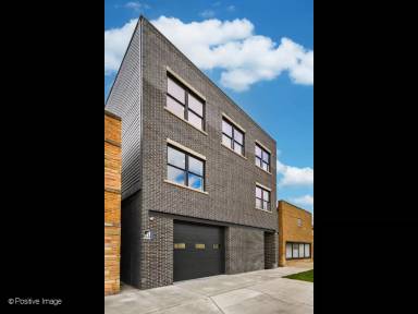 Main picture of 7517 W Belmont Ave