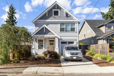 Main picture of 5717 SE Carlton St