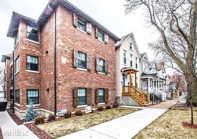 Main picture of 2141 W Fletcher St