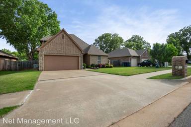 Main picture of 2709 Green Canyon Dr