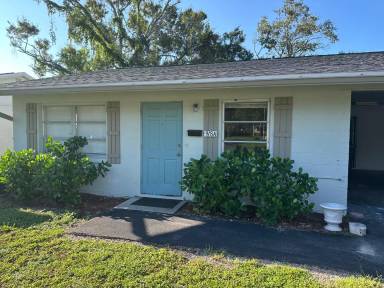 Main picture of 912 60th Avenue Ter W