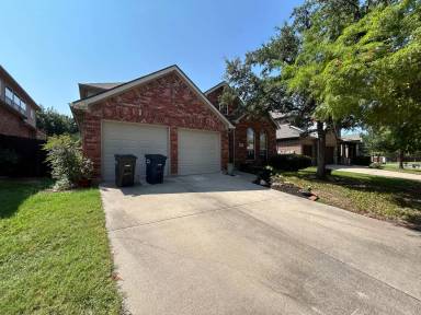 Main picture of 4840 Van Zandt Dr