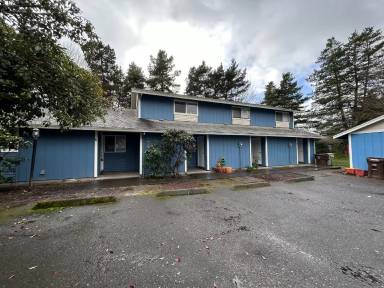 Main picture of 3800 NW Chemult Pl