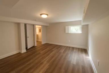 Main picture of 611 Otis Pl NW