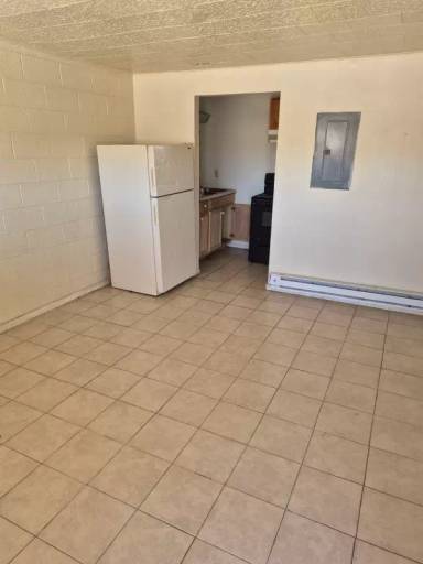 Main picture of 105 N 9th Ave