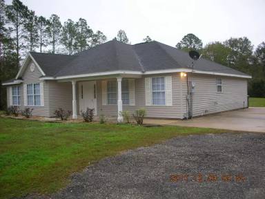 Main picture of 43812 Freedom Dr