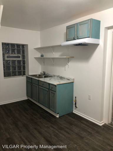 Main picture of 809 W 11th Ave