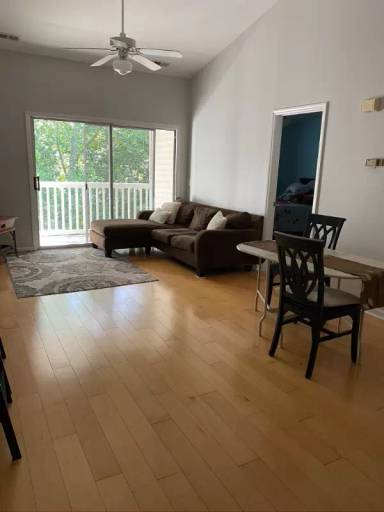 Main picture of 1901 Trailwood Heights Ln
