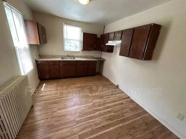 Main picture of 326 Beaver St