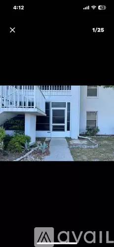 Main picture of 805 SE Mayo Dr