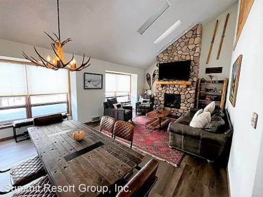 Main picture of 242 Burgundy Cir
